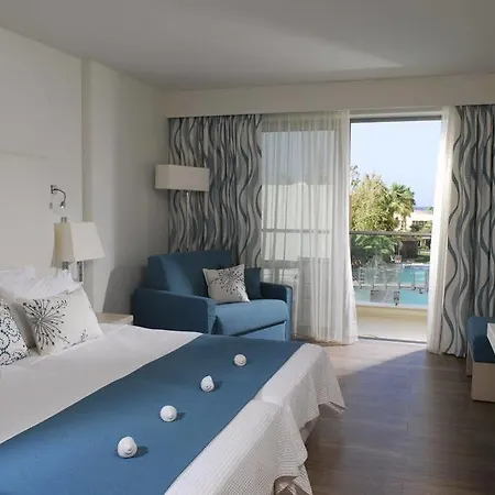 Hotel Minos Mare Royal